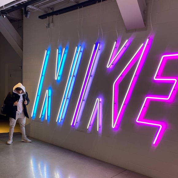 Meet your Posher, Joseph - Picture 5 of 7